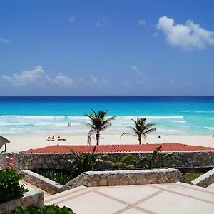 4* Apartahotel Ocean Front